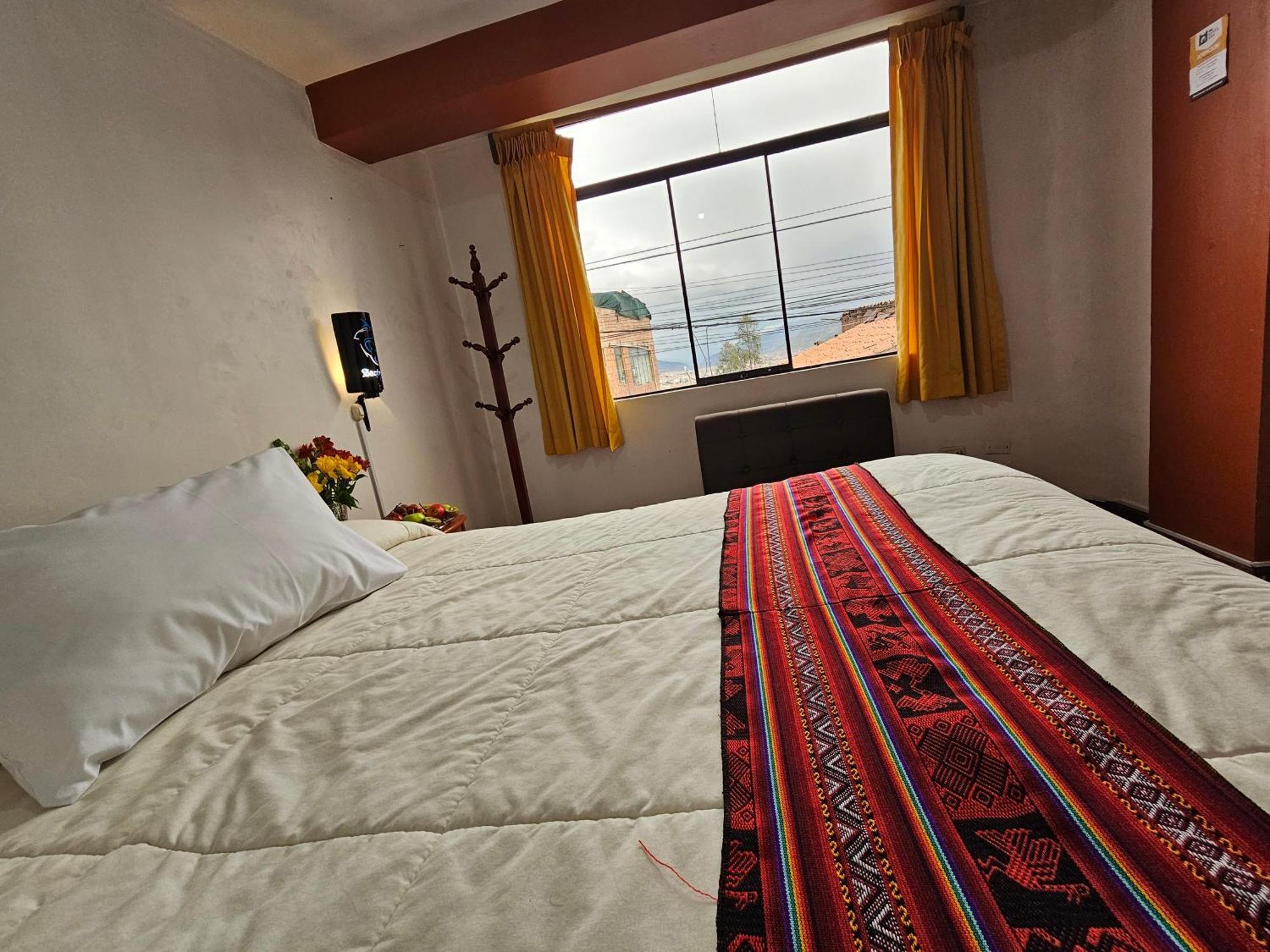 Hostal Con Vista A La Ciudad Santa Ana Cusco Eksteriør billede