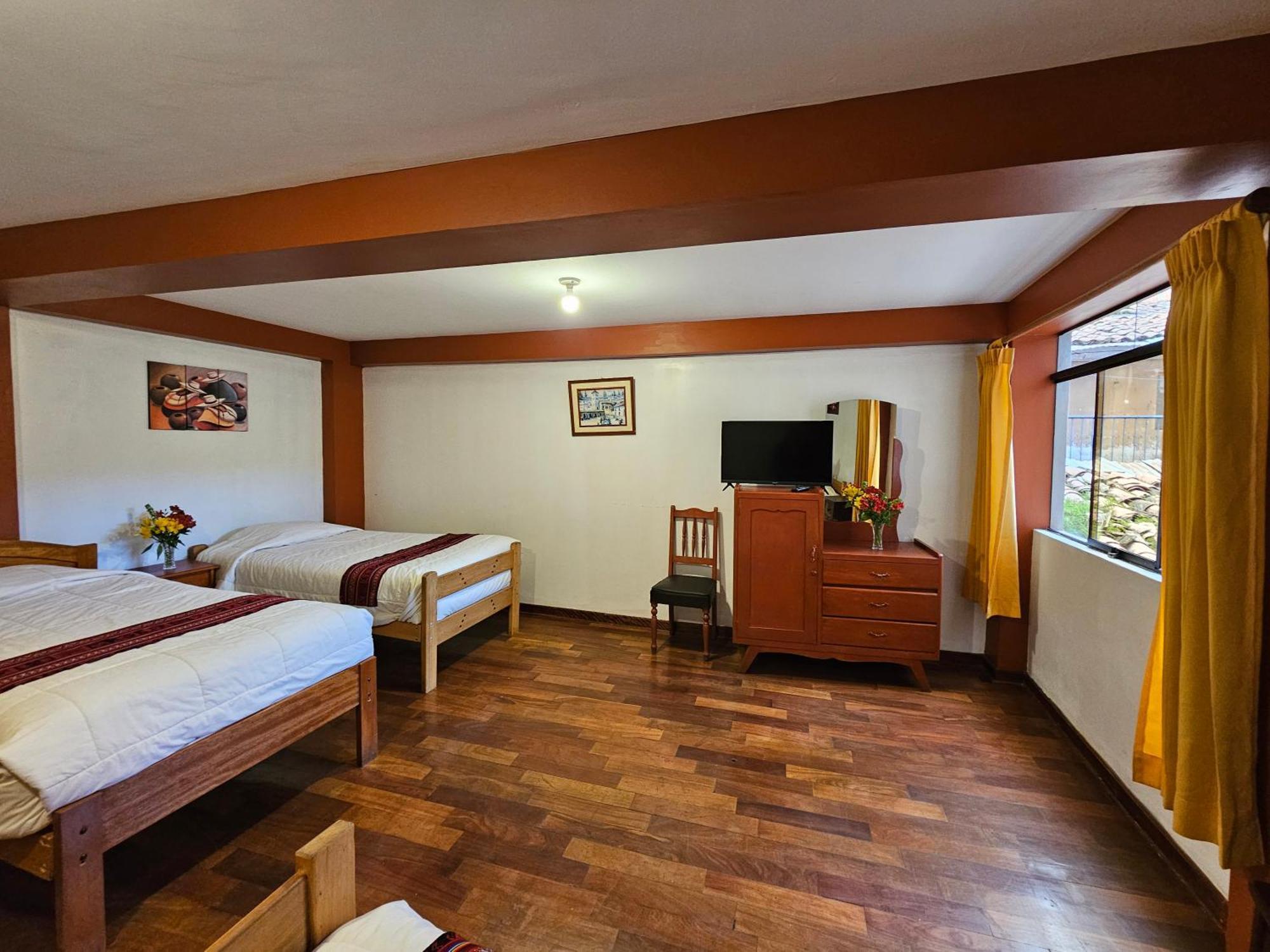 Hostal Con Vista A La Ciudad Santa Ana Cusco Eksteriør billede