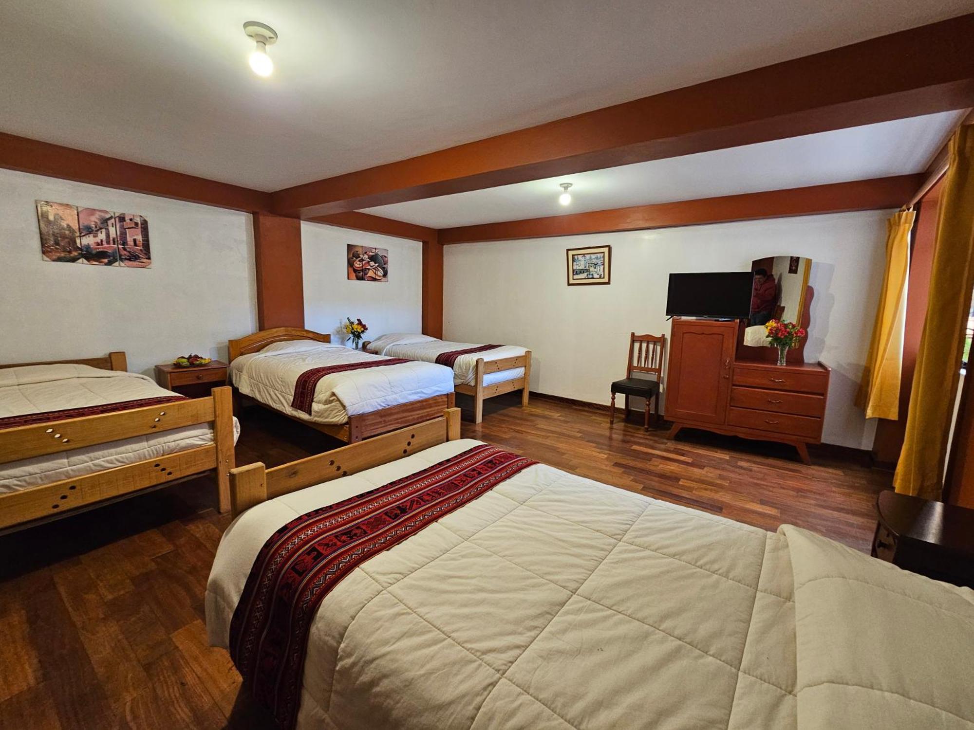Hostal Con Vista A La Ciudad Santa Ana Cusco Eksteriør billede